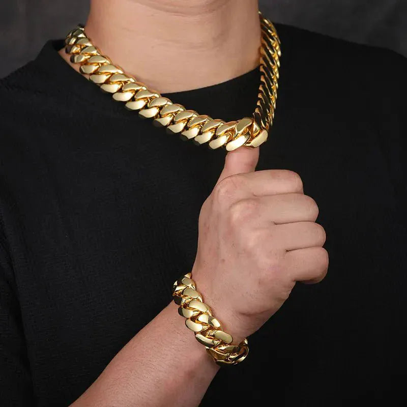Classic Miami Cuban Chain – “OG Drip” Edition - The Gold Supply